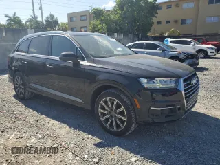 2017 Audi Q7 Premium Plus with VIN WA1LAAF74HD031710, listed as a Copart auction lot 52787805 with 57,298 mi miles and Salvage Title. Bid and sale history available at DreamBid. Image 4.