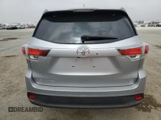 2016 Toyota Highlander LE Plus with VIN 5TDZKRFH9GS165569, listed as a Copart auction lot 60481085 with 133,422 mi miles and Salvage title. Bid and sale history available at DreamBid. Image 6.
