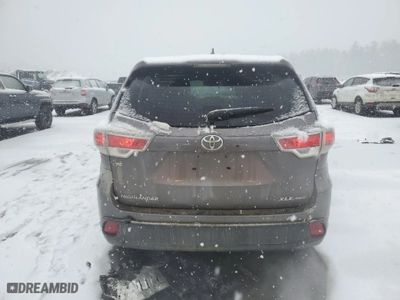 2014 Toyota Highlander XLE with VIN 5TDJKRFH2ES030900, listed as a Copart auction lot 46245735 with 97,371 mi miles and Salvage Title. Bid and sale history available at carsss.com. Image 6.