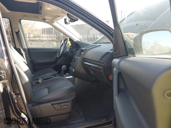 2012 Land Rover LR2 HSE with VIN SALFR2BNXCH318114, listed as a IAAI auction lot 42102117 with 84,766 mi miles and . Bid and sale history available at DreamBid. Image 5.