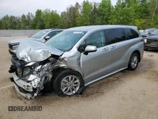 2021 Toyota Sienna LE z VIN 5TDGRKEC7MS071721, wystawiony jako Copart lot #58541505 z przebiegiem 49 397 mil mil oraz Szkoda całkowita • Salvage title. Historia ofert i sprzedaży dostępna na DreamBid. Obrazek 1.