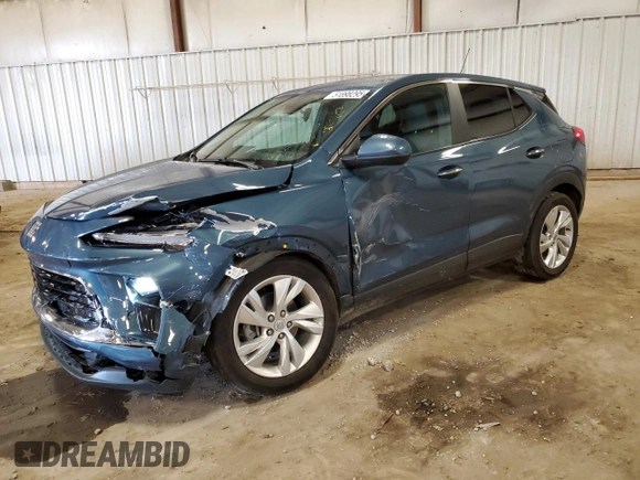 2024 Buick Encore GX Preferred z VIN KL4AMBSL8RB165849, wystawiony jako Copart lot #51898295 z przebiegiem 8 750 mil mil oraz Nie do naprawy • Non repairable. Historia ofert i sprzedaży dostępna na DreamBid. Obrazek 1.