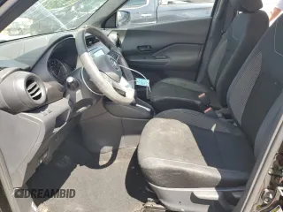 2019 Nissan Kicks SV z VIN 3N1CP5CU6KL530017, wystawiony jako Copart lot #55989235 z przebiegiem 112 342 mil mil oraz Szkoda całkowita • Salvage title. Historia ofert i sprzedaży dostępna na DreamBid. Obrazek 7.
