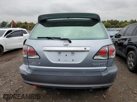 2002 Lexus RX 300 with VIN JTJHF10U720284642, listed as a Copart auction lot 73081784 with 234,820 mi miles and Clean Title. Bid and sale history available at carsss.com. Image 6.