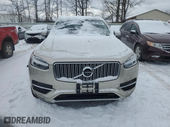 2016 Volvo XC90 T6 Inscription with VIN YV4A22PL4G1036253, listed as a Copart auction lot 42714645 with 130,207 mi miles and Clean Title. Bid and sale history available at carsss.com. Image 5.
