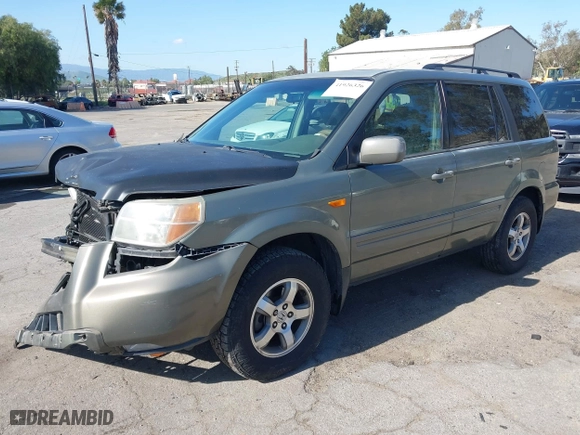 2007 Honda Pilot EX-L with VIN 5FNYF28727B041336, listed as a IAAI auction lot 41926326 with 102,927 mi miles. Bid and sale history available at carsss.com. Image 2.