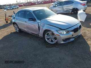 2015 BMW 3 Series 335i z VIN WBA3A9G51FNT09260, wystawiony jako IAAI lot #41603526 z przebiegiem 106 020 mil mil oraz . Historia ofert i sprzedaży dostępna na DreamBid. Obrazek 1.