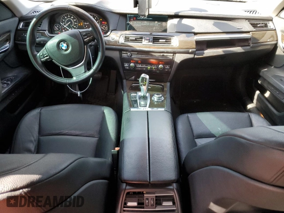 2012 BMW 7 Series 740Li z VIN WBAKB4C57CC577092, wystawiony jako Copart lot #47455255 z przebiegiem 155 763 mil mil oraz Czysty tytuł • Clean title. Historia ofert i sprzedaży dostępna na DreamBid. Obrazek 8.