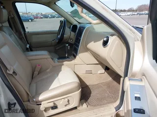 2006 Mercury Mountaineer Premier with VIN 4M2EU48866UJ13149, listed as a IAAI auction lot 41959257 with 143,082 mi miles. Bid and sale history available at carsss.com. Image 5.