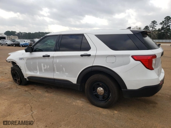 2022 Ford Police Interceptor Utility with VIN 1FM5K8AB4NGA28621, listed as a Copart auction lot 48493725 with 34,347 mi miles and Salvage Title. Bid and sale history available at carsss.com. Image 2.