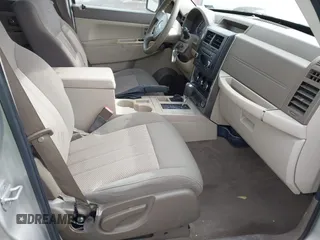 2009 Jeep Liberty Sport with VIN 1J8GN28K59W537290, listed as a IAAI auction lot 41642698 with 135,353 mi miles. Bid and sale history available at carsss.com. Image 5.
