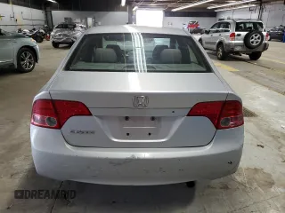 2008 Honda Civic LX z VIN 1HGFA16568L002587, wystawiony jako Copart lot #60371515 z przebiegiem 192 191 mil mil oraz Czysty tytuł • Clean title. Historia ofert i sprzedaży dostępna na DreamBid. Obrazek 6.