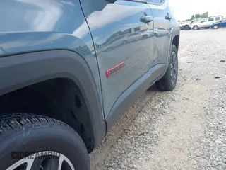 2016 Jeep Renegade Trailhawk with VIN ZACCJBCT8GPC52062, listed as a IAAI auction lot 42040795 with 139,805 mi miles and . Bid and sale history available at carsss.com. Image 6.
