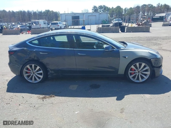 2019 Tesla Model 3 Long Range with VIN 5YJ3E1EBXKF441301, listed as a IAAI auction lot 41900995 with NaN miles. Bid and sale history available at carsss.com. Image 13.