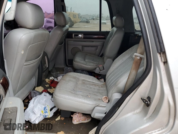 2006 Lincoln Navigator Luxury with VIN 5LMFU27536LJ01481, listed as a Copart auction lot 83268924 with 0 mi miles and Clean Title. Bid and sale history available at carsss.com. Image 11.
