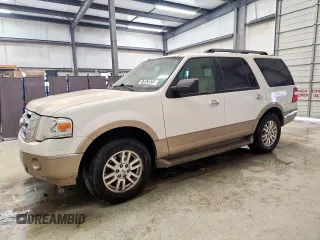 2013 Ford Expedition XLT z VIN 1FMJU1H53DEF63725, wystawiony jako Copart lot #57853935 z przebiegiem 179 523 mil mil oraz Czysty tytuł • Clean title. Historia ofert i sprzedaży dostępna na DreamBid. Obrazek 1.