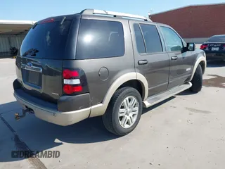 2006 Ford Explorer z VIN 1FMEU64E56UB52663, wystawiony jako IAAI lot #42002830 z przebiegiem 199 847 mil mil oraz . Historia ofert i sprzedaży dostępna na DreamBid. Obrazek 4.