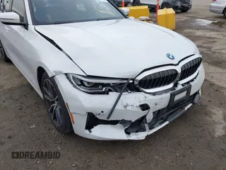 2022 BMW 3 Series 330i with VIN 3MW5R1J0XN8C67673, listed as a IAAI auction lot 41777963 with 21,812 mi miles and . Bid and sale history available at DreamBid. Image 17.