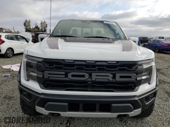 2024 Ford F-150 Raptor with VIN 1FTFW1RG6RFA18561, listed as a Copart auction lot 47472325 with 15,726 mi miles and Salvage Title. Bid and sale history available at DreamBid. Image 5.