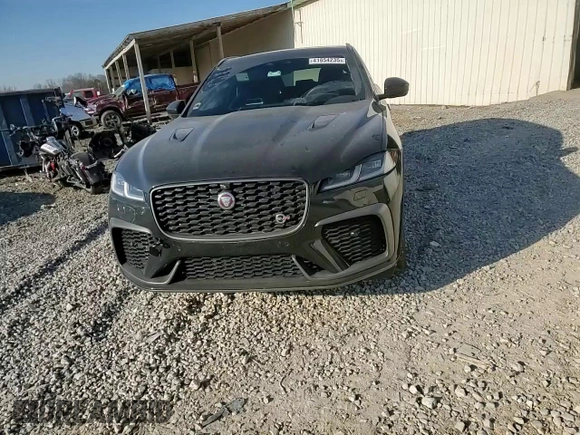 2021 Jaguar F-Pace SVR z VIN SADCZ2EE0MA666542, wystawiony jako Copart lot #41854235 z przebiegiem 28 523 mil mil oraz Szkoda całkowita • Salvage title. Historia ofert i sprzedaży dostępna na DreamBid. Obrazek 15.