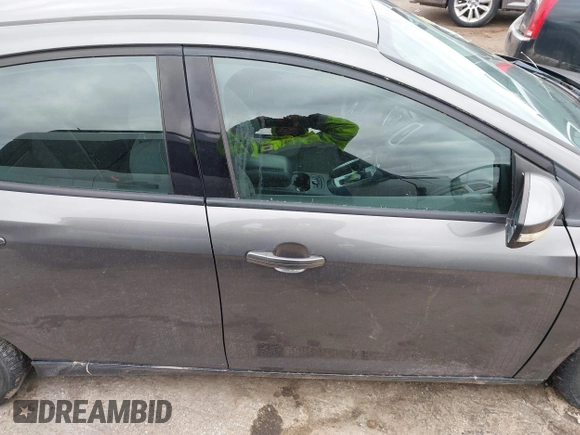 2013 Ford Focus SE with VIN 1FADP3K28DL263859, listed as a IAAI auction lot 41914296 with 103,213 mi miles and . Bid and sale history available at DreamBid. Image 13.