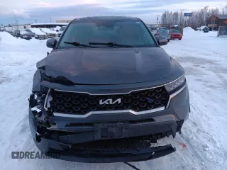 2022 Kia Sorento LX z VIN 5XYRGDLC6NG100959, wystawiony jako Copart lot #88527785 z przebiegiem 68 110 mil mil oraz Szkoda całkowita • Salvage title. Historia ofert i sprzedaży dostępna na DreamBid. Obrazek 5.