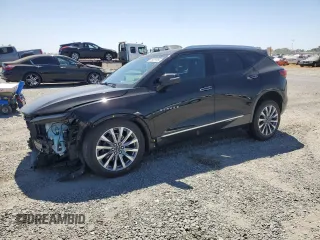 2023 Chevrolet Blazer Premier с VIN 3GNKBLR43PS100274, выставлен на аукционе Copart как лот 61801105 с пробегом 16 662 миль миль и Списание • Salvage title. История ставок и продаж доступна на DreamBid. Изображение 1.