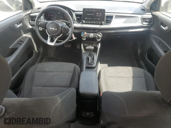 2023 Kia Rio S z VIN 3KPA24AD5PE583058, wystawiony jako Copart lot #48995725 z przebiegiem 35 611 mil mil oraz Szkoda całkowita • Salvage title. Historia ofert i sprzedaży dostępna na DreamBid. Obrazek 8.