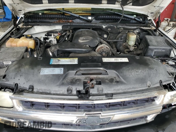 2001 Chevrolet Suburban LS z VIN 3GNEC16T41G127147, wystawiony jako Copart lot #56017935 z przebiegiem Nie podano mil oraz Szkoda całkowita • Salvage title. Historia ofert i sprzedaży dostępna na DreamBid. Obrazek 12.