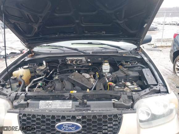 2007 Ford Escape Limited with VIN 1FMYU04137KA67003, listed as a IAAI auction lot 41663853 with 193,651 mi miles. Bid and sale history available at carsss.com. Image 10.