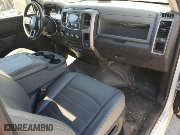 2017 Ram 1500 Tradesman z VIN 3C6JR6DG8HG513628, wystawiony jako Copart lot #49180835 z przebiegiem 204 258 mil mil oraz Czysty tytuł • Clean title. Historia ofert i sprzedaży dostępna na DreamBid. Obrazek 8.