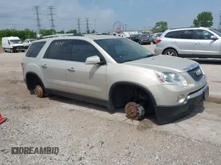 2012 GMC Acadia SLT1 z VIN 1GKKVRED1CJ263823, wystawiony jako IAAI lot #42250275 z przebiegiem 97 253 mil mil oraz . Historia ofert i sprzedaży dostępna na DreamBid. Obrazek 1.