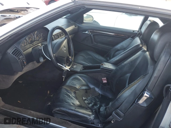2001 Mercedes-Benz SL 500 with VIN WDBFA68F31F195902, listed as a Copart auction lot 49812045 with 154,923 mi miles and Clean title. Bid and sale history available at DreamBid. Image 7.