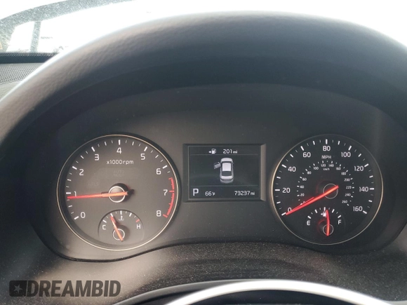 2017 Kia Cadenza Premium with VIN KNALC4J17H5068665, listed as a Copart auction lot 85211704 with 73,237 mi miles and Salvage Title. Bid and sale history available at carsss.com. Image 9.