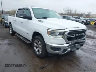 2019 Ram 1500 Big Horn z VIN 1C6SRFFT0KN538889, wystawiony jako IAAI lot #42002519 z przebiegiem 71 432 mil mil oraz . Historia ofert i sprzedaży dostępna na DreamBid. Obrazek 1.