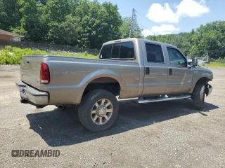 2006 Ford F-250 XL with VIN 1FTSW21P36ED15420, listed as a Copart auction lot 61687825 with 148,147 mi miles and Salvage title. Bid and sale history available at DreamBid. Image 3.