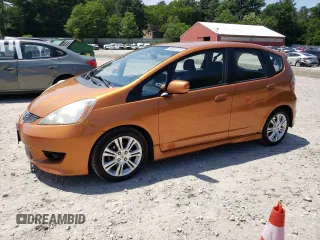 2009 Honda Fit Sport z VIN JHMGE88679S044181, wystawiony jako Copart lot #58548185 z przebiegiem 146 053 mil mil oraz Czysty tytuł • Clean title. Historia ofert i sprzedaży dostępna na DreamBid. Obrazek 1.