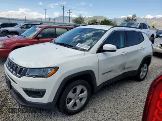 2021 Jeep Compass Latitude с VIN 3C4NJDBB5MT560792, выставлен на аукционе Copart как лот 56300155 с пробегом 89 783 миль миль и Списание • Salvage title. История ставок и продаж доступна на DreamBid. Изображение 1.