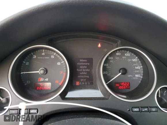2006 Audi S4 z VIN WUARL48H46K900268, wystawiony jako Copart lot #46163935 z przebiegiem 100 371 mil mil oraz Szkody całkowita. Historia ofert i sprzedaży dostępna na DreamBid. Obrazek 9.