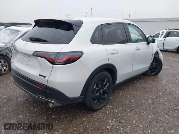 2024 Honda HR-V Sport with VIN 3CZRZ1H56RM701455, listed as a IAAI auction lot 38568407 with 2,763 mi miles. Bid and sale history available at carsss.com. Image 4.