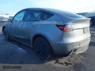2024 Tesla Model Y Long Range with VIN 7SAYGDEE7RF169301, listed as a IAAI auction lot 41480427 with 10,412 mi miles. Bid and sale history available at carsss.com. Image 3.
