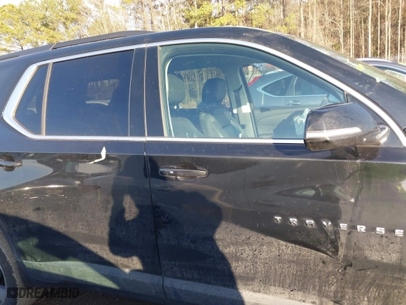 2019 Chevrolet Traverse LT Leather with VIN 1GNERHKW8KJ245855, listed as a IAAI auction lot 41545035 with 93,499 mi miles. Bid and sale history available at carsss.com. Image 13.