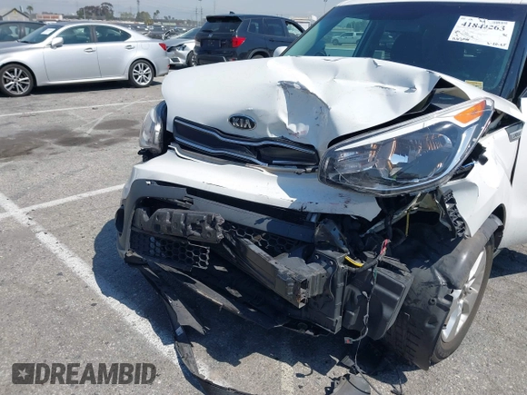 2018 Kia Soul with VIN KNDJN2A25J7539966, listed as a IAAI auction lot 41844263 with 126,286 mi miles. Bid and sale history available at carsss.com. Image 6.