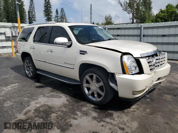 2008 Cadillac Escalade z VIN 1GYEC63868R184475, wystawiony jako Copart lot #60512555 z przebiegiem 202 720 mil mil oraz Szkoda całkowita • Salvage title. Historia ofert i sprzedaży dostępna na DreamBid. Obrazek 4.