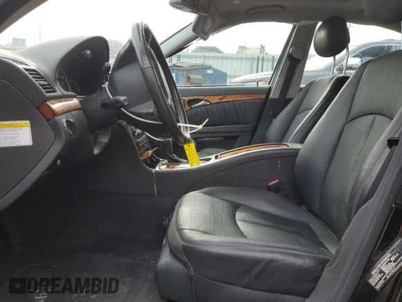 2005 Mercedes-Benz E 320 with VIN WDBUF82J55X176995, listed as a Copart auction lot 42928825 with 150,161 mi miles and Salvage Title. Bid and sale history available at DreamBid. Image 7.