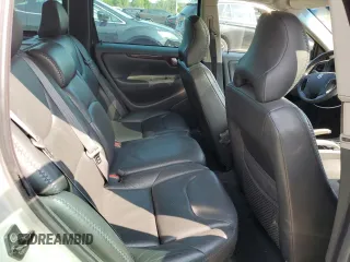 2004 Volvo V70 XC70 with VIN YV1SZ59H141132599, listed as a Copart auction lot 71040384 with 96,438 mi miles and Salvage Title. Bid and sale history available at carsss.com. Image 10.