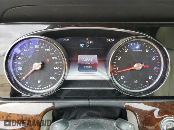 2017 Mercedes-Benz E-Class E 300 Luxury with VIN WDDZF4JB5HA275825, listed as a Copart auction lot 39837723 with 63,805 mi miles. Bid and sale history available at carsss.com. Image 9.