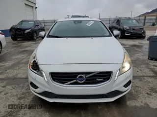 2012 Volvo S60 T6 with VIN YV1902FH5C2111761, listed as a Copart auction lot 48595905 with 195,803 mi miles and Salvage Title. Bid and sale history available at carsss.com. Image 5.