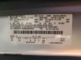 2022 Ford Transit Passenger XL z VIN 1FBAX2CG8NKA05435, wystawiony jako Copart lot #86762754 z przebiegiem 42 707 mil mil oraz Szkoda całkowita • Salvage title. Historia ofert i sprzedaży dostępna na DreamBid. Obrazek 16.