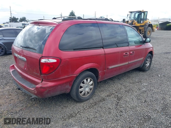 2006 Chrysler Town & Country Touring with VIN 2A4GP54L76R666938, listed as a IAAI auction lot 42270772 with 143,081 mi miles and . Bid and sale history available at DreamBid. Image 4.